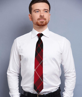 Mens Neck Tie Munro Black and Red Modern Tartan Lightweight Scottish Clan Tie