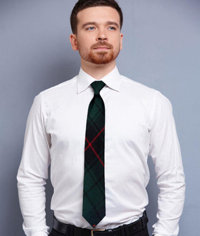 Mens Neck Tie Davidson Modern Tartan Lightweight Scottish Clan Tie