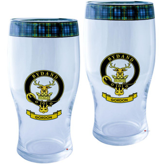 Gordon Clan Traditional Scottish Pint Beer Glasses Pair Tartan Band and Crest