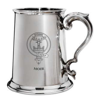 Moir Family Crest Polished Pewter 1 Pint Tankard with Scroll handle