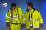 Why Some Teams Choose Multi Color Hi Vis Vests Instead of Plain Yellow
