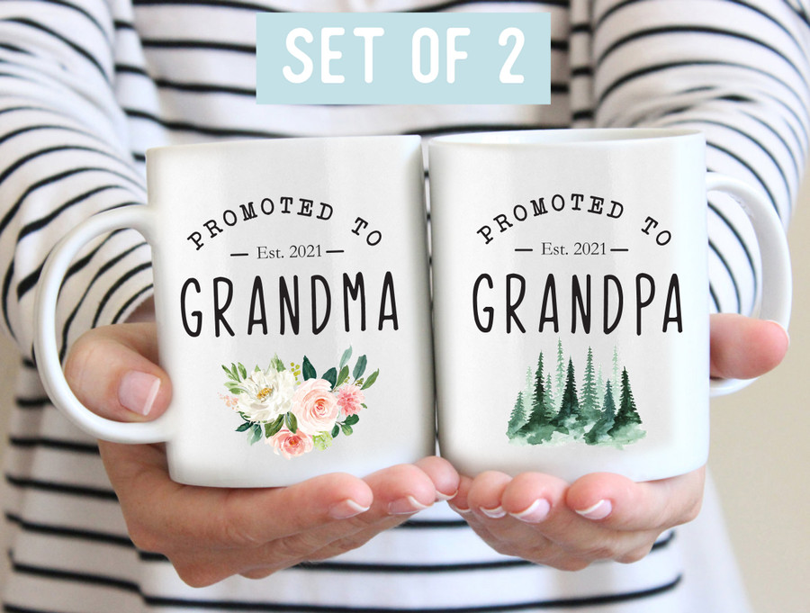 The perfect gift to announce a new baby to the new grandparents! Change the year to whichever year or date you want!