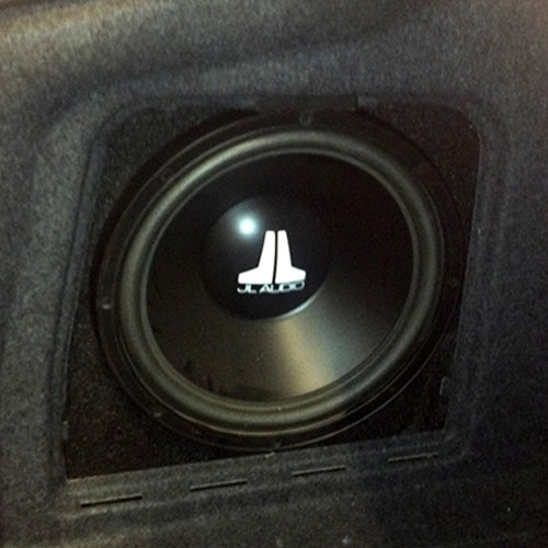 Amplifier &amp Subwoofers Installation