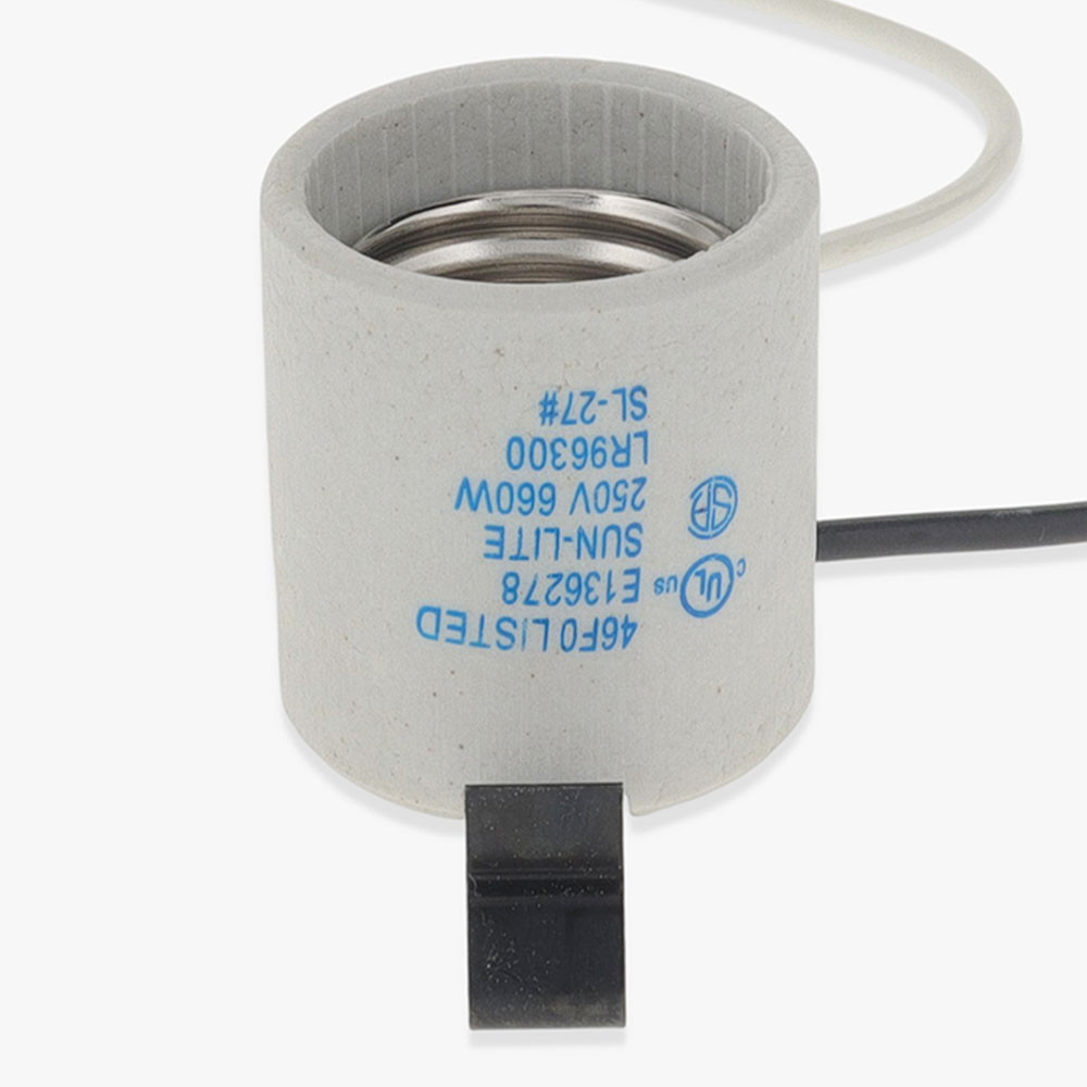 E-26 Porcelain Snap-In Socket with 3/4in With Snap-In Clip and