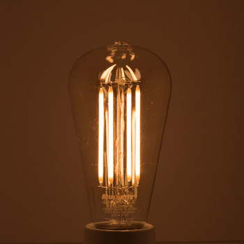 7Watt = 60W E-26 Base ST-18 Nostalgic LED Filament Amber Bulb