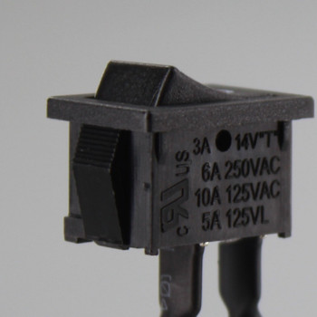 トランプ v1 On-Off Snap-In Rocker Switch with Black Dot - White