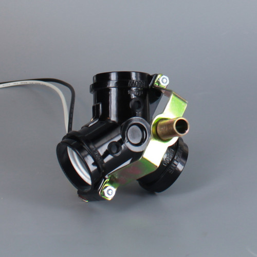 3 LIGHT PHENOLIC SOCKET CLUSTER W/1/8IPS MALE  & 1/8IPS MALE THREADS & 6IN. AWM WIRE LEADS