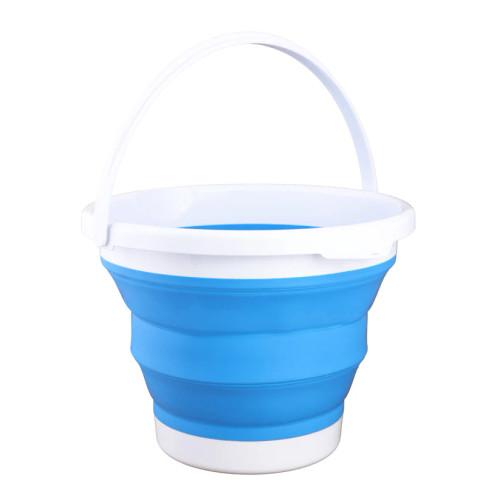 Coghlan's Collapsible Bucket