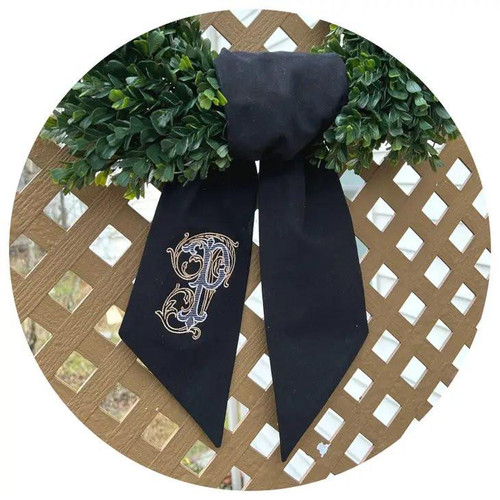THE ROYALTY COLLECTION Monogrammed Wreath Sash Linen 