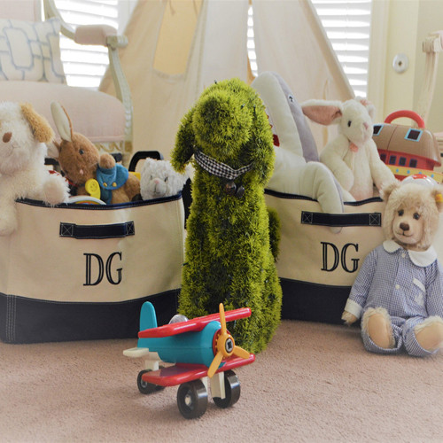 The Best Monogrammed Gifts for Family 