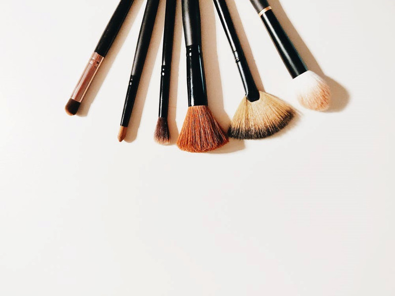5 Genius Tips to Store Your Makeup Brushes in Your Makeup Kit Bag