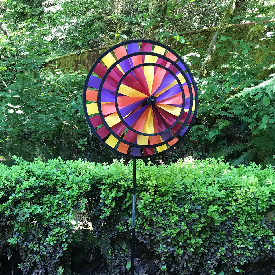 Autumn Triple Wheel Wind Spinner - Kite Garden