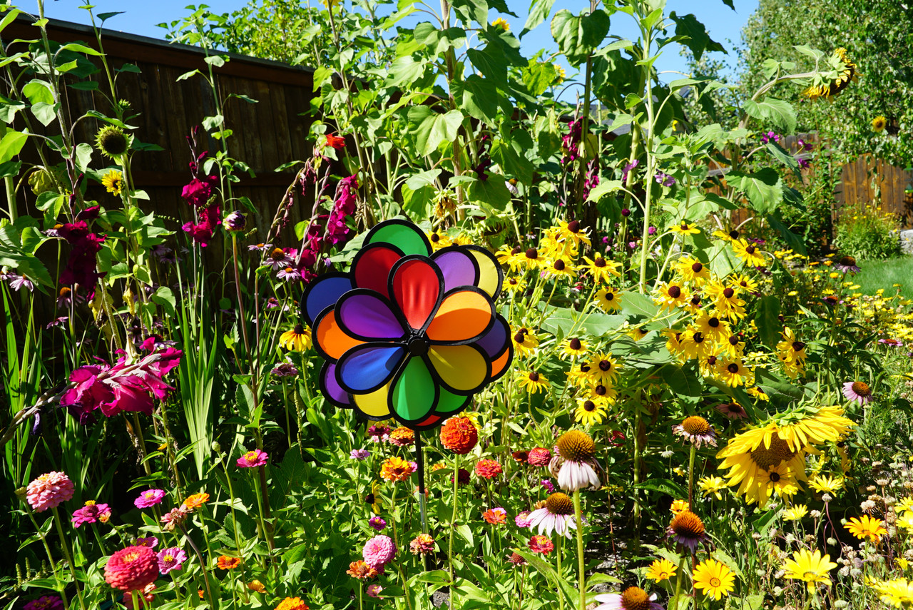18 Petal Triple Flower Spinner - Kite Garden