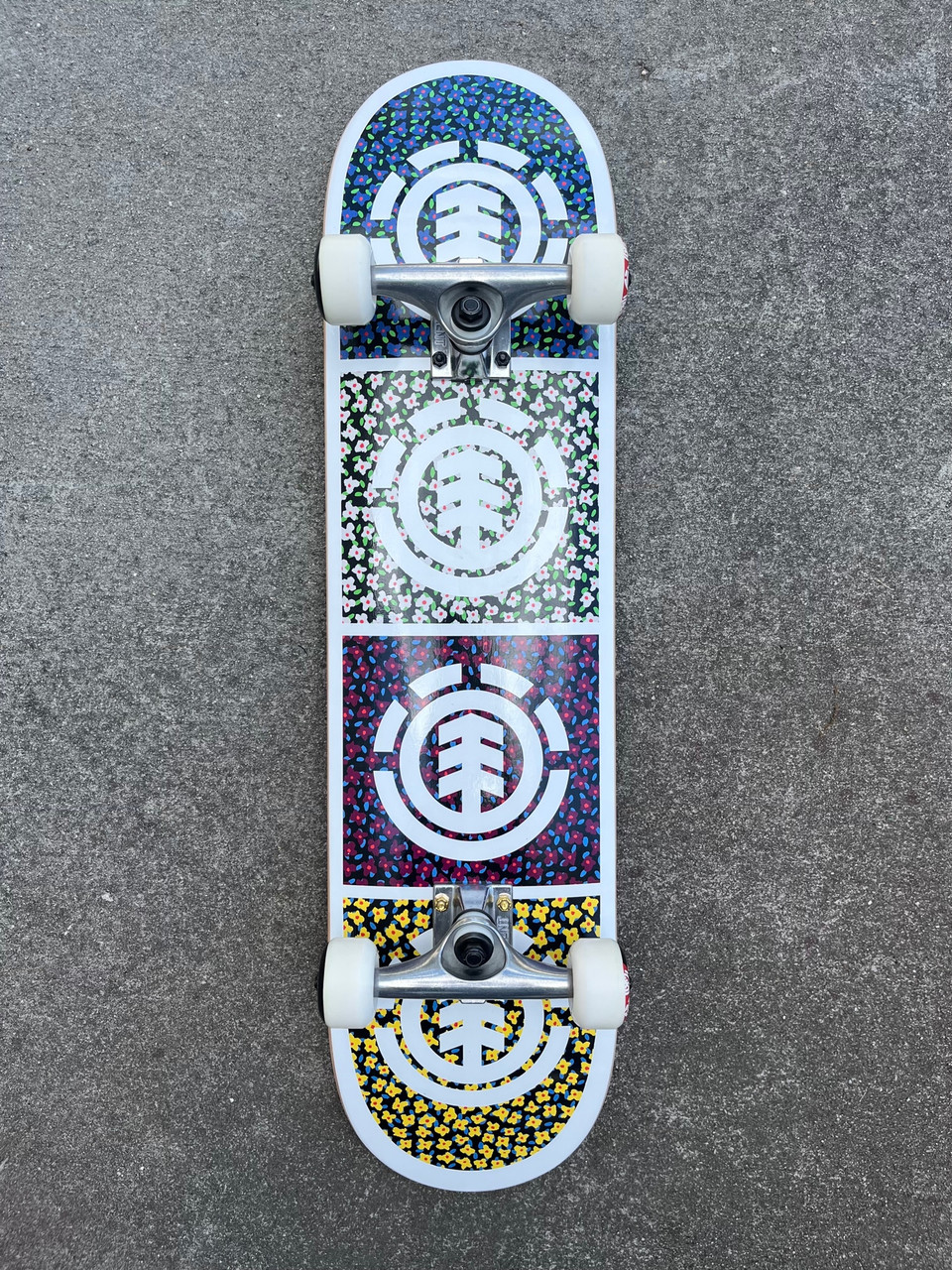 Element Ditsy Quad Pattern Skateboard Complete Floral Blue 7.75