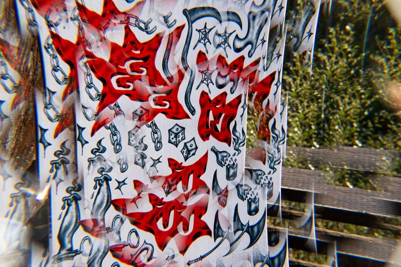 GNU Money Snowboard 2025 Black White Red 154 WIDE
