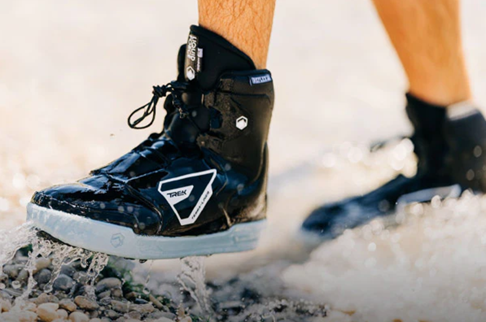 Liquid Force Terra 6x Bindings 2026 White Black 9-10