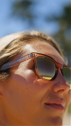 Abaco Kai Polarized Sunglasses Translucent Sand Champagne