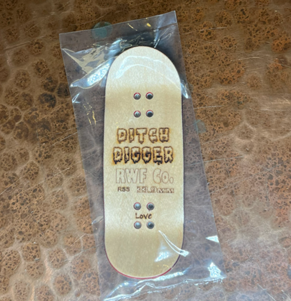 Red Wolf Think Fingerboard Deck White 33.9 x 94 RSS