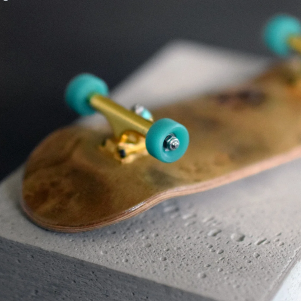 Teak Apex Fingerboard Wheels Slim Bowl Teal 61D