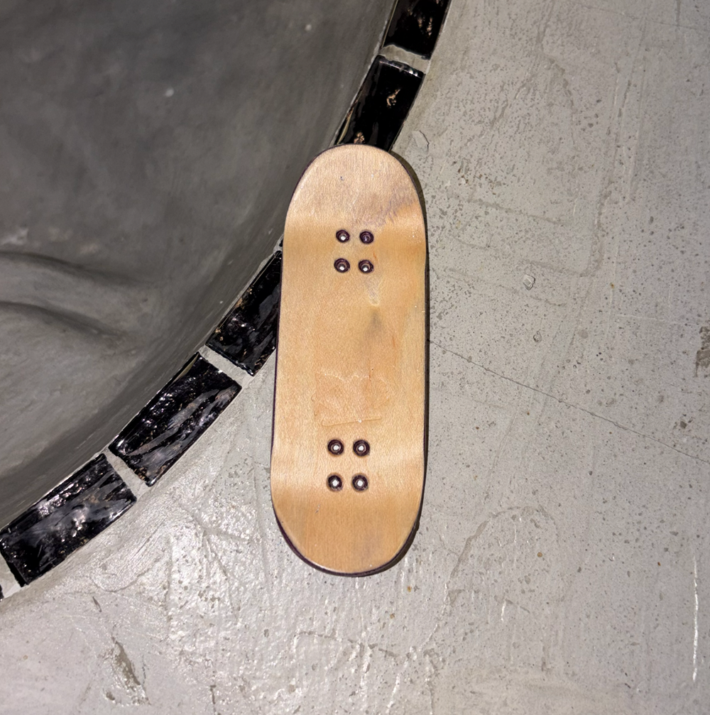 RYSE Analog Fingerboard Deck White 34mm OG Asgard