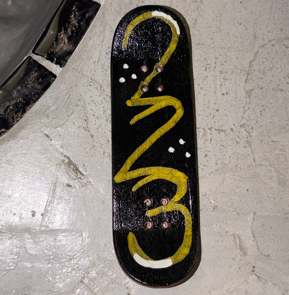 223 AK Fingerboard Deck Black 29x97.5 Medium Mellow