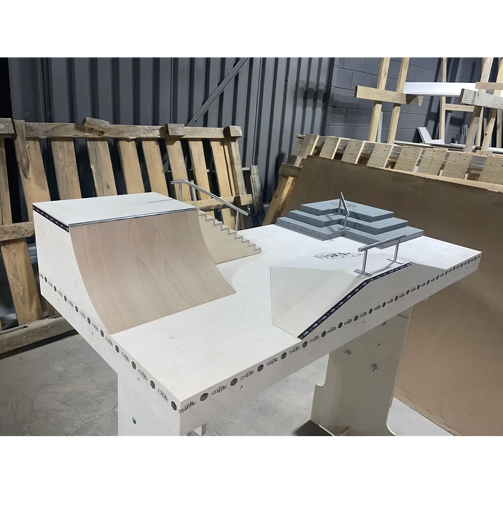 USAFBL Stage1 Fingerboard Park Table with Stand Natural 3x5