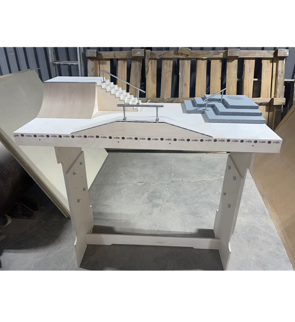 USAFBL Stage1 Fingerboard Park Table with Stand Natural 3x5