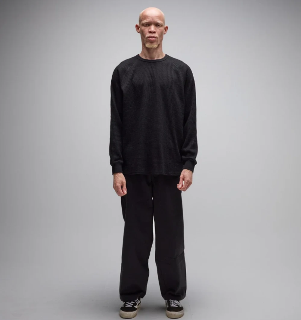 Former AG Raglan Waffle Crewneck Black Medium