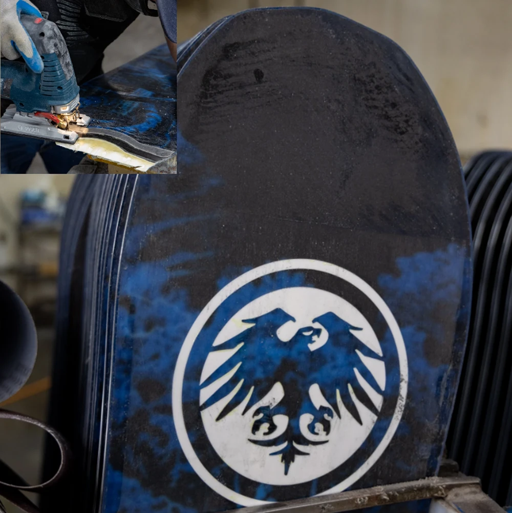 Never Summer Valhalla Snowboard 2627 Black Blue 160
