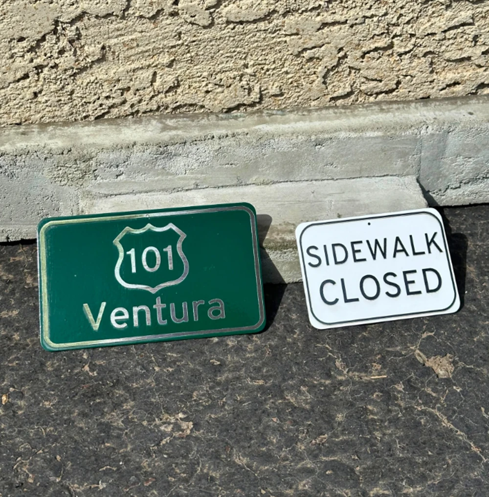 GrindRight Freeway Street Sign Silver 5x3"