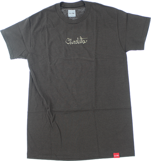 CHOCOLATE 94 SCRIPT SS TSHIRT MEDIUM DARK CHOCOLATE