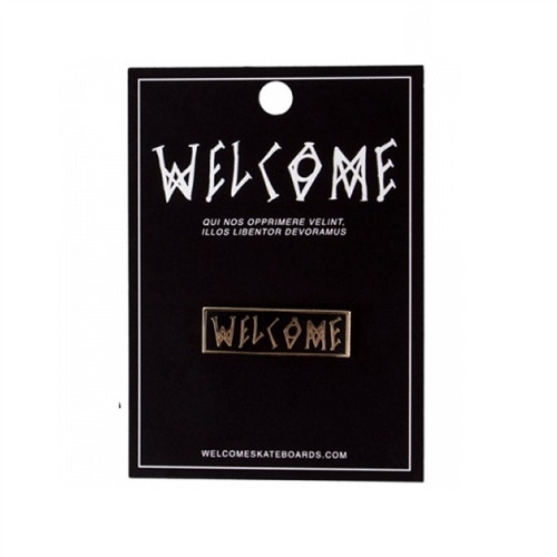 Welcome Scrawl Pin Black Gold 1.25"