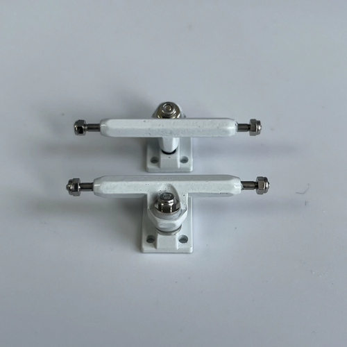 Social Fingerboard Pentagon Trucks White 32mm Set