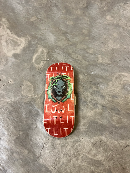LIT Alien Fuktfingers Pro Deck Red 36x98 High LIT Alien Fuktfingers Pro Deck Red 36x98 High