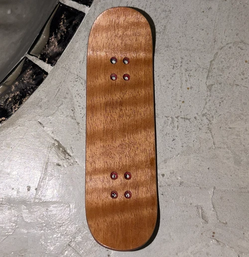 223 Vertical Fingerboard Deck Green 29x99 High Flat