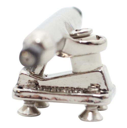 Blistered Dual Bearing Fingerboard Trucks Chrome 34mm