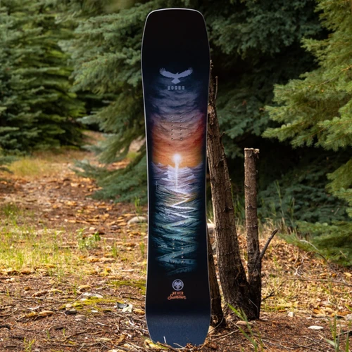 Never Summer Nokhu Snowboard 2627 Black Orange 152