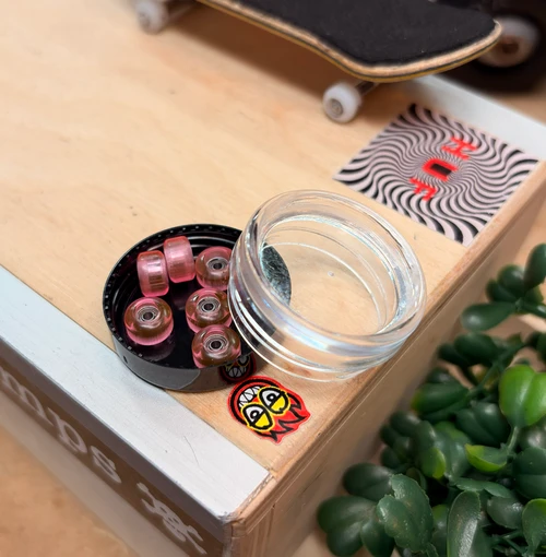 PipSqueak FR Fingerboard Wheels Clear Pink 7.4 Street