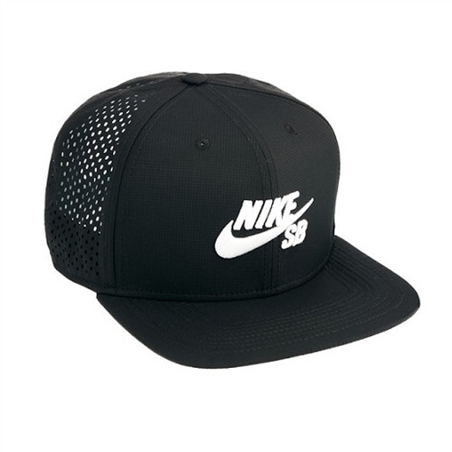 Nike SB Performance Pro Trucker Black White Snapback