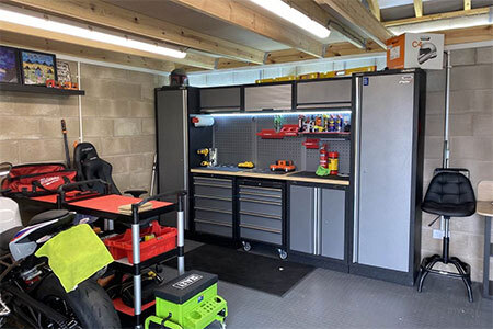 A garage with suffiecient space to convert to your mushroom growing space