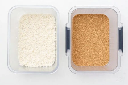 Side-by-side comparison of fully colonised substrate and uncolonised substrate in tubs