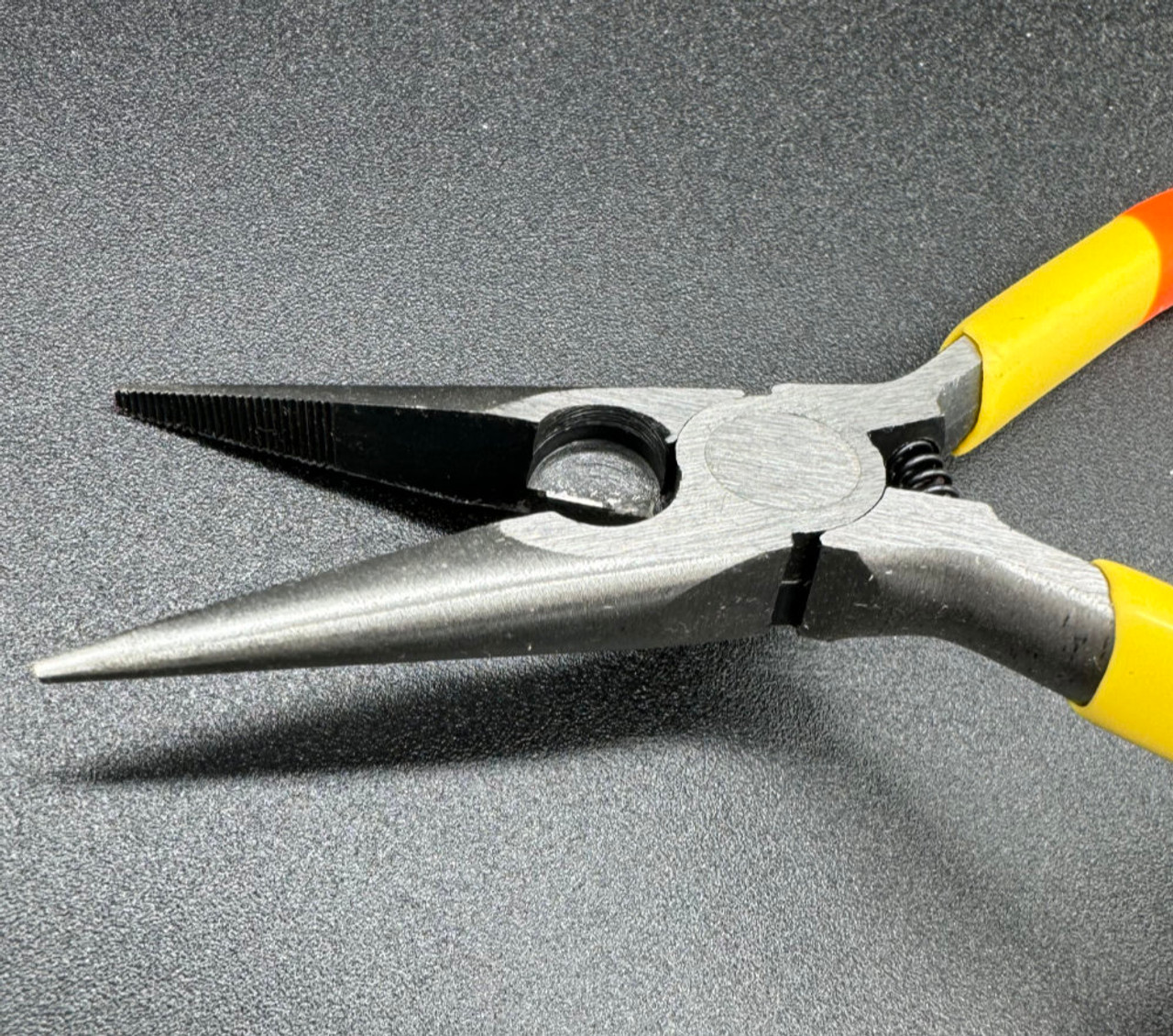 5 INCH MINI LONG NOSE PLIERS (SERRATED JAWS) WITH SIDE CUTTER AND COMFORT GRIP HANDLES