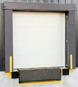 Vestil D-150-19 Dock Seals, 8' Wide x 8' High Doors, Projection: 19"