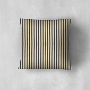 fc-black-pillow-mockup-288.jpg