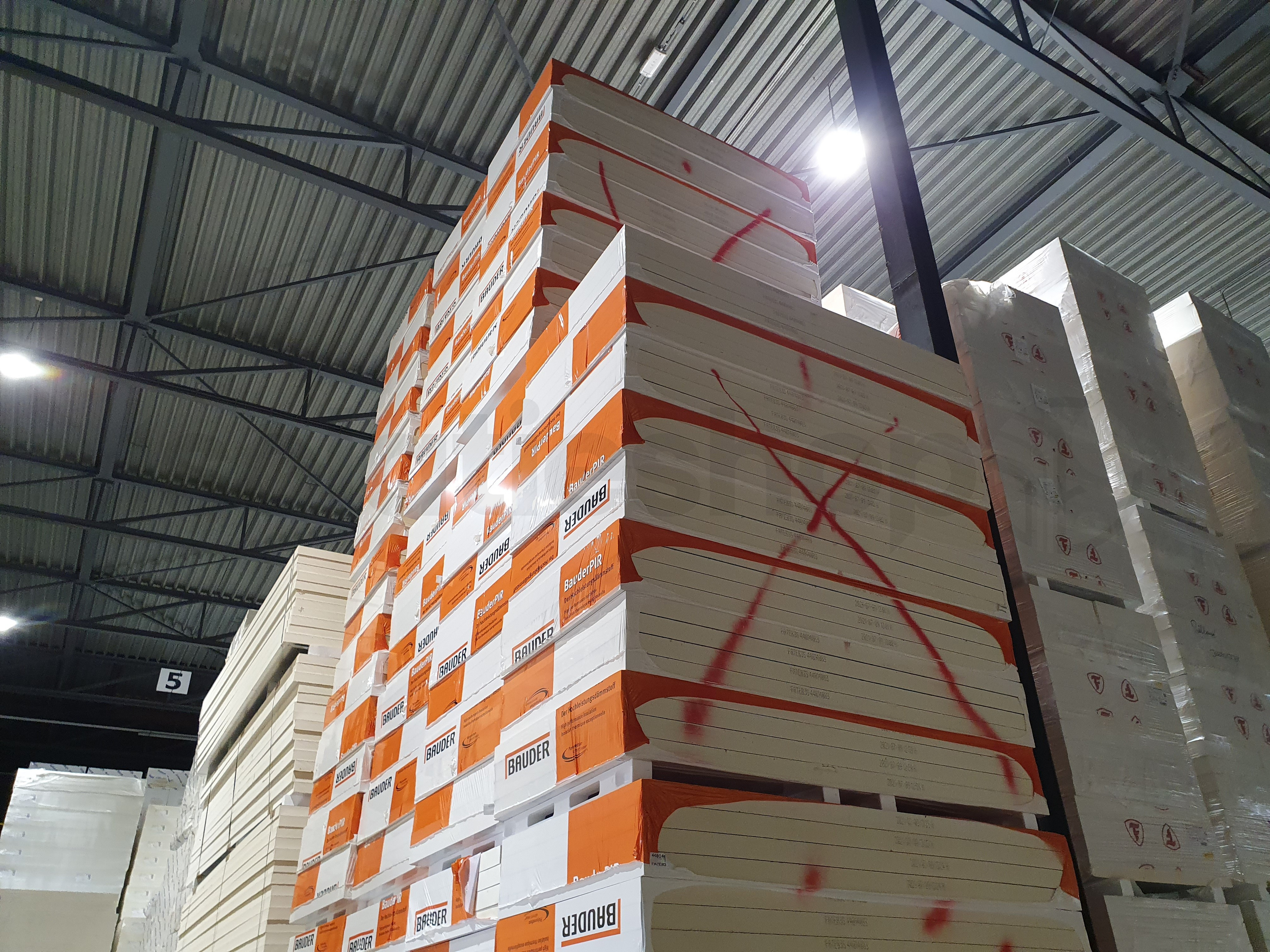 B-keus PIR 2-zijdig aluminium 2400x1200x82mm Rd:3,72 (2,88m²)