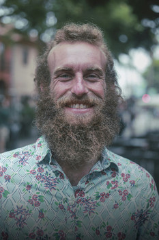 How to Grow a Beard Faster: 10 Science-Backed Tips
