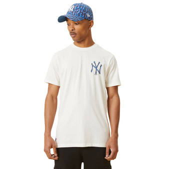 New Era Men's  MLB Left Chest Infill T-Shirt ~ "New York Yankees" cream