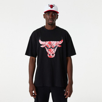 New Era Mens NBA Infill Logo OS T-Shirt ~ Chicago Bulls Black