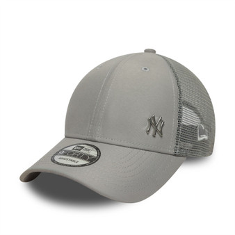 New York Yankees Flawless 9Forty Grey Mens Trucker New Era Cap.