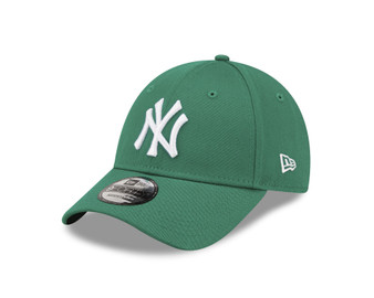 Womens New York Yankees 9Forty Strapback League Essential Green Cap